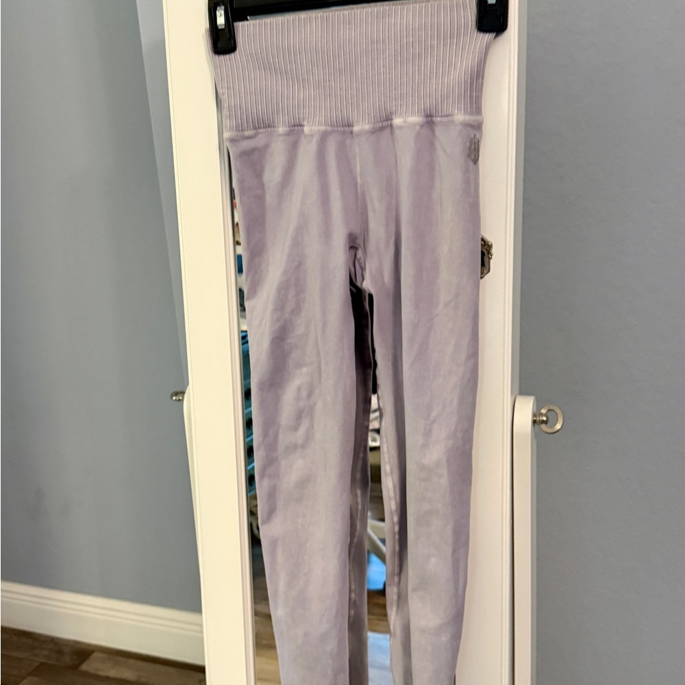 Women’s Lavender Leggings